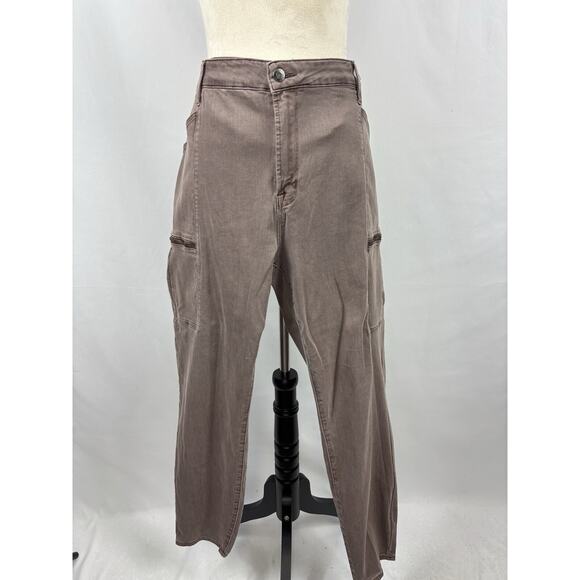 Pistola Topanga Cargo Jeans Brown Plus Size 18W Zip Pockets - Picture 10 of 10